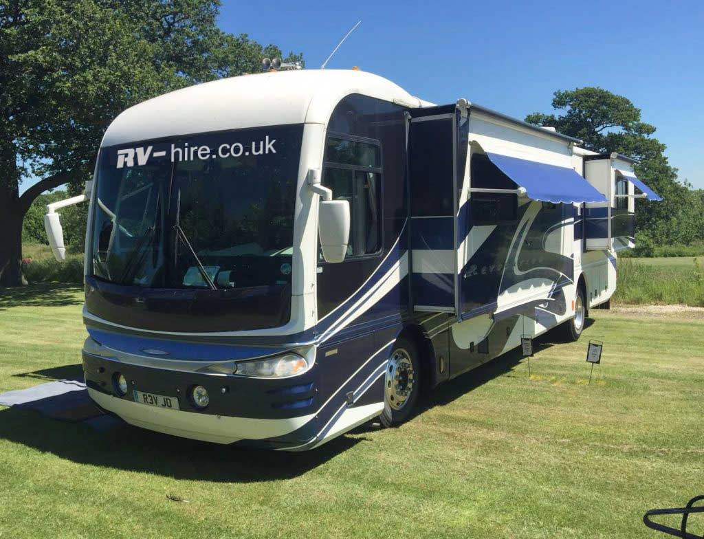 Fleetwood Revolution Winnebago Hire